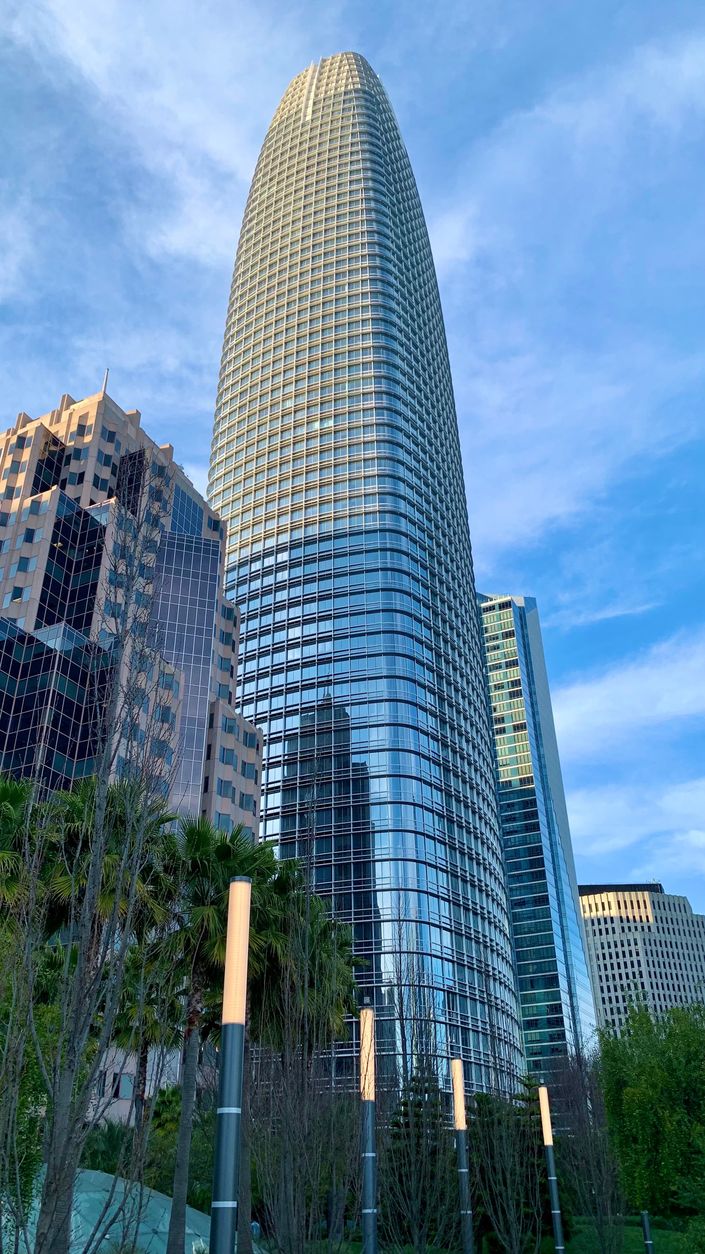 Salesforce Tower